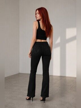 NWT Daniel Black 7/8 Bootcut Jeans - Sparkly Embellished Pockets